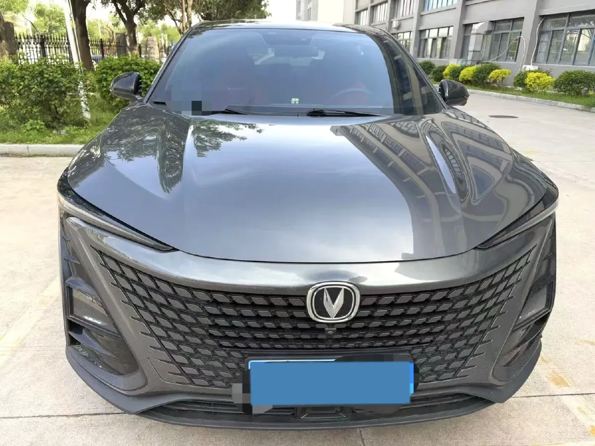 2020 ChangAn UNI-T 1.5T 180HP L4 7DCT,autocango,china used car exporter,china ev exporter,chinese used car exporter,chinese used ev exporter