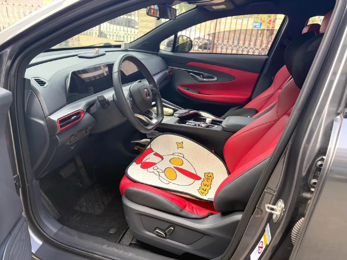 2020 ChangAn UNI-T 1.5T 180HP L4 7DCT,autocango,china used car exporter,china ev exporter,chinese used car exporter,chinese used ev exporter