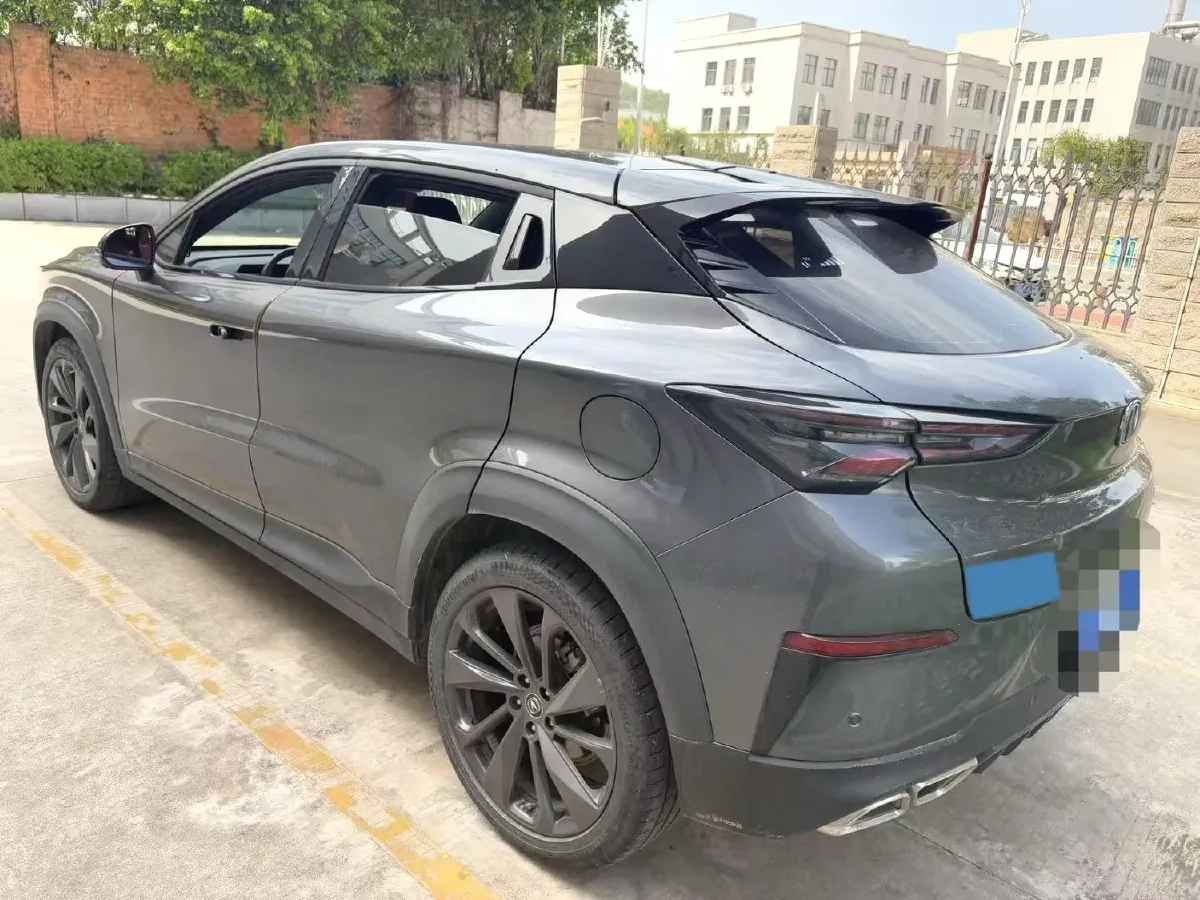2020 ChangAn UNI-T 1.5T 180HP L4 7DCT,autocango,china used car exporter,china ev exporter,chinese used car exporter,chinese used ev exporter