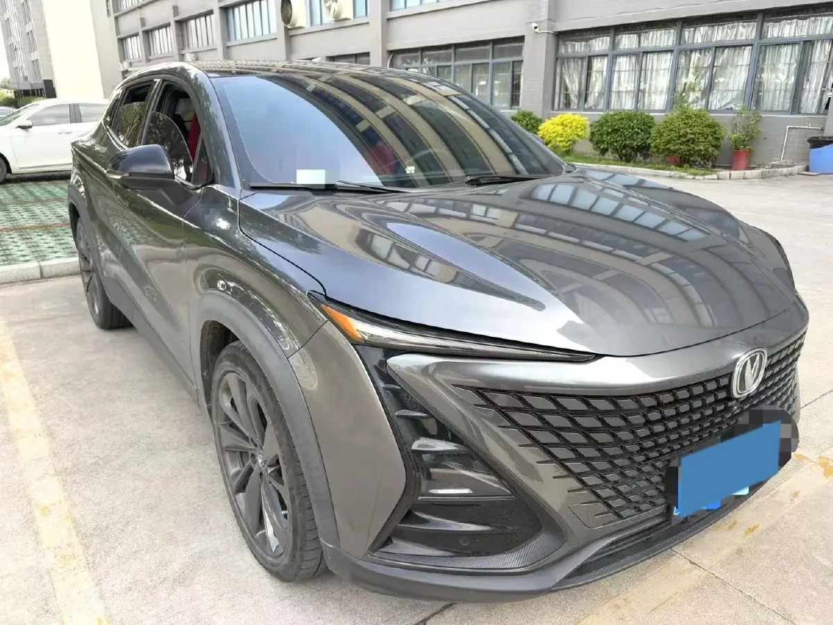 2020 ChangAn UNI-T 1.5T 180HP L4 7DCT,autocango,china used car exporter,china ev exporter,chinese used car exporter,chinese used ev exporter