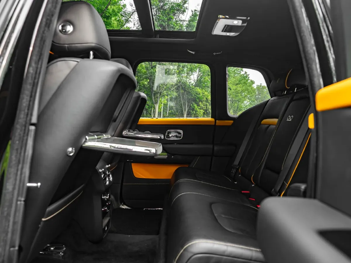 2020 Rolls-Royce Cullinan 6.7T 600HP V12 8AT,autocango,china used car exporter,china ev exporter,chinese used car exporter,chinese used ev exporter