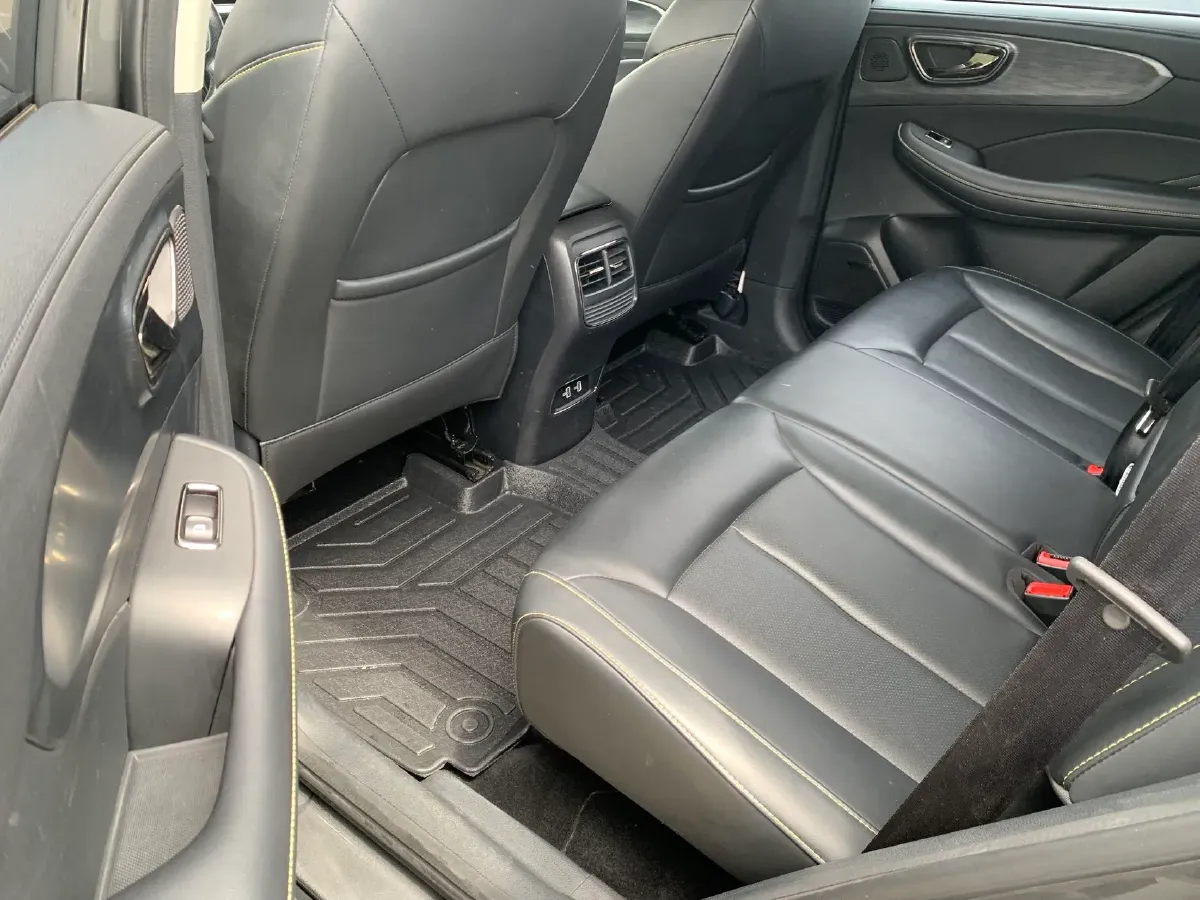 2021 Roewe RX5 1.5T 181HP L4 7DCT,autocango,china used car exporter,china ev exporter,chinese used car exporter,chinese used ev exporter