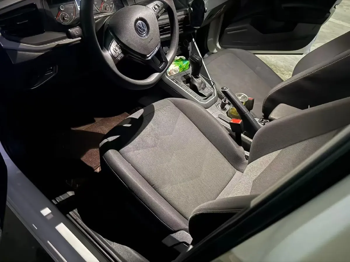 2019 Volkswagen Polo 1.5L 113HP L4 6AT,autocango,china used car exporter,china ev exporter,chinese used car exporter,chinese used ev exporter