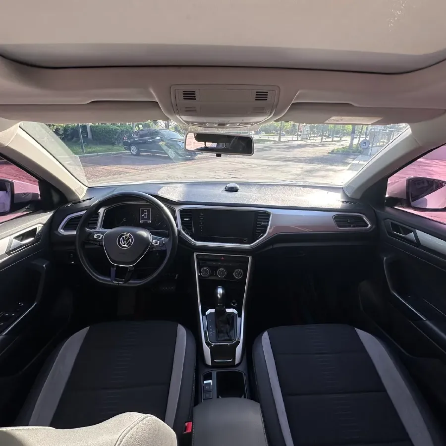 2021 Volkswagen T-Roc 1.4T 150HP L4 7DCT,autocango,china used car exporter,china ev exporter,chinese used car exporter,chinese used ev exporter