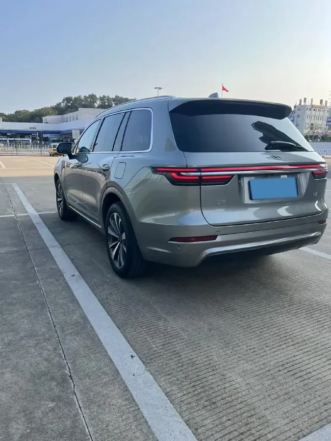2020 Li ONE Range Extended 131HP REEV 40.5KWH,autocango,china used car exporter,china ev exporter,chinese used car exporter,chinese used ev exporter