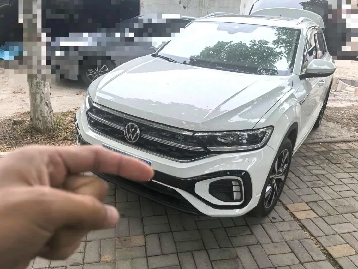 2025 Volkswagen T-Roc 1.5T 160HP L4 7DCT,autocango,china used car exporter,china ev exporter,chinese used car exporter,chinese used ev exporter