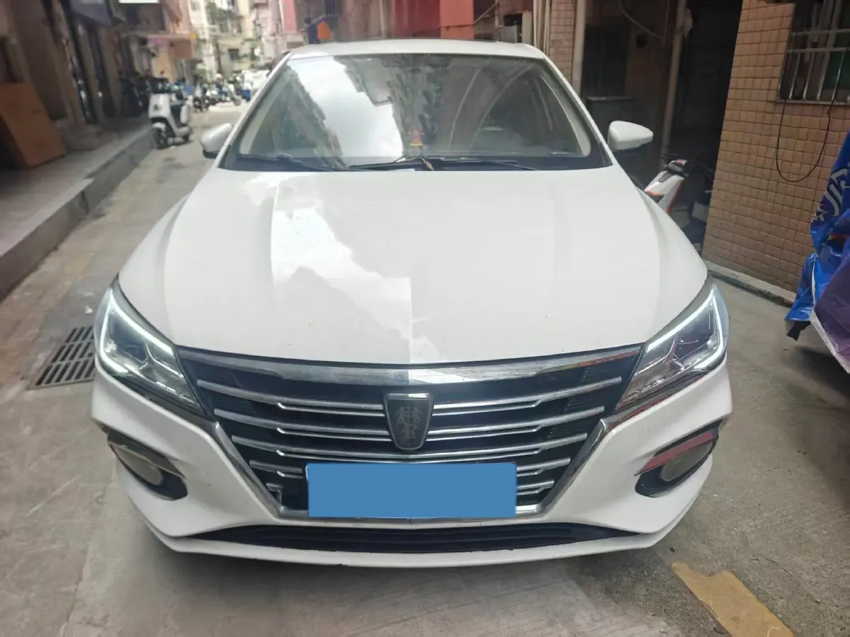 2019 Roewe i5 1.5L 120HP L4 5MT,autocango,china used car exporter,china ev exporter,chinese used car exporter,chinese used ev exporter
