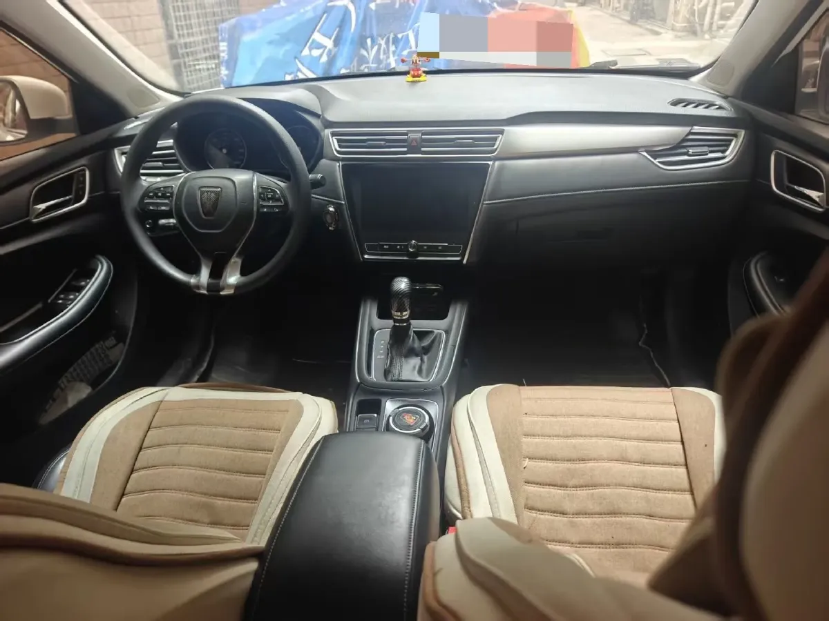 2019 Roewe i5 1.5L 120HP L4 5MT,autocango,china used car exporter,china ev exporter,chinese used car exporter,chinese used ev exporter