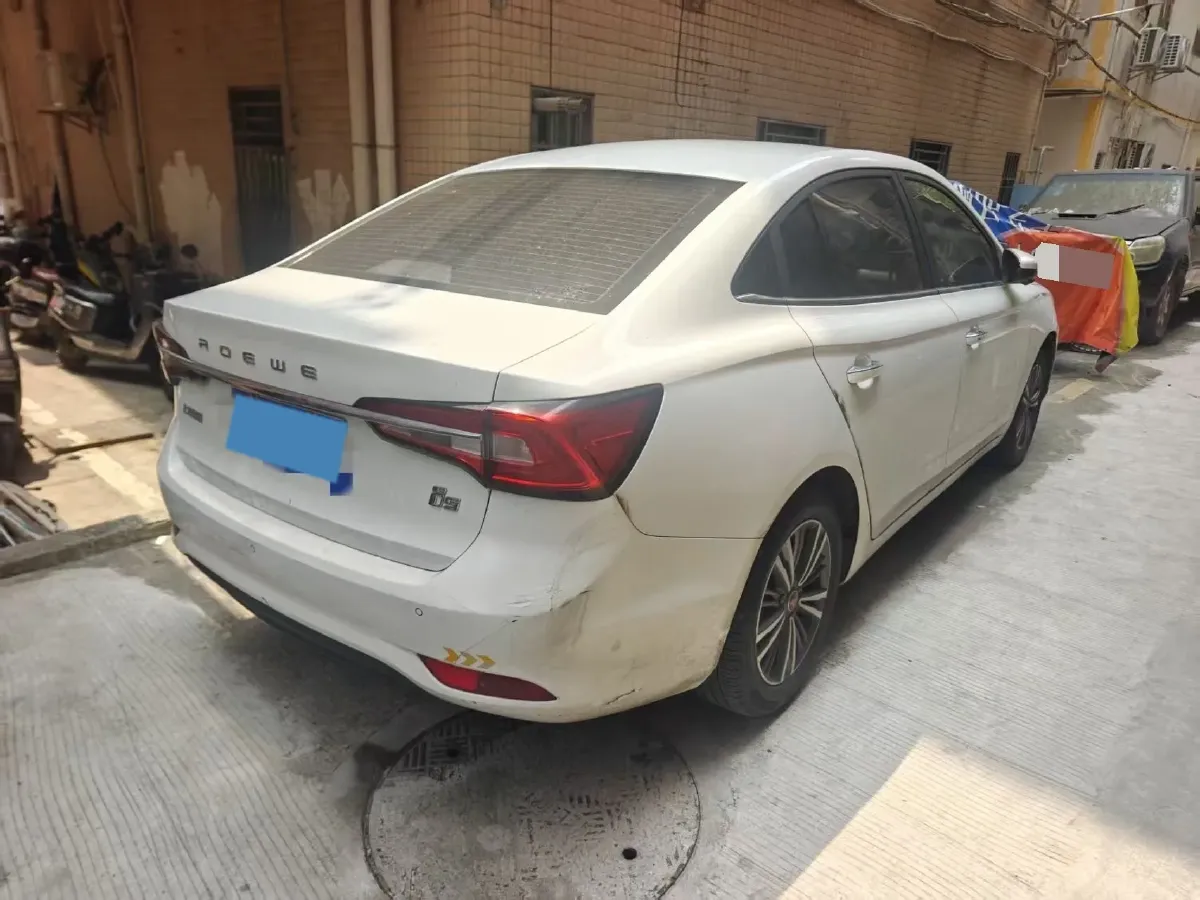 2019 Roewe i5 1.5L 120HP L4 5MT,autocango,china used car exporter,china ev exporter,chinese used car exporter,chinese used ev exporter