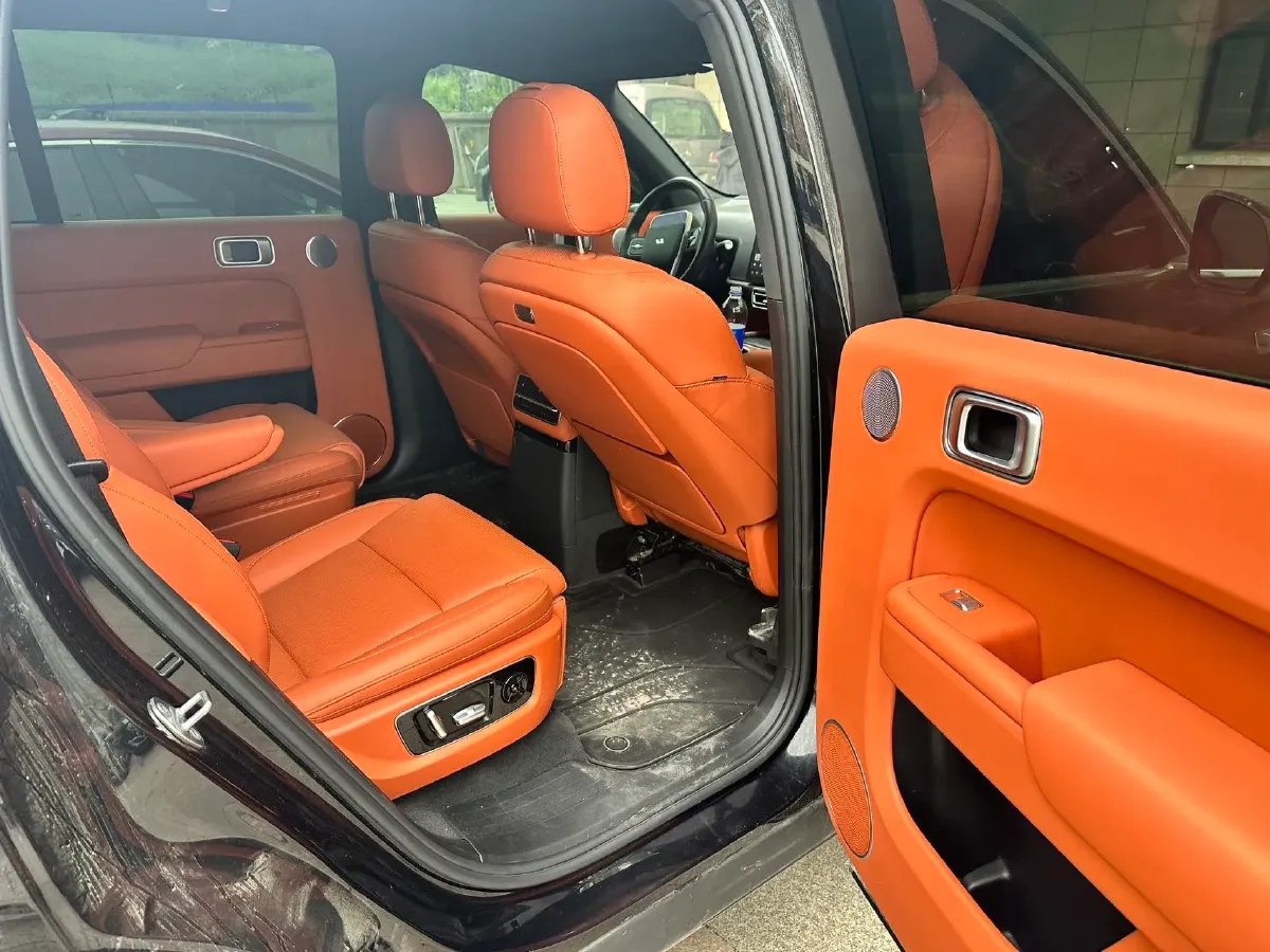 2023 Li L9 Range Extended 154HP REEV 42.6KWH,autocango,china used car exporter,china ev exporter,chinese used car exporter,chinese used ev exporter