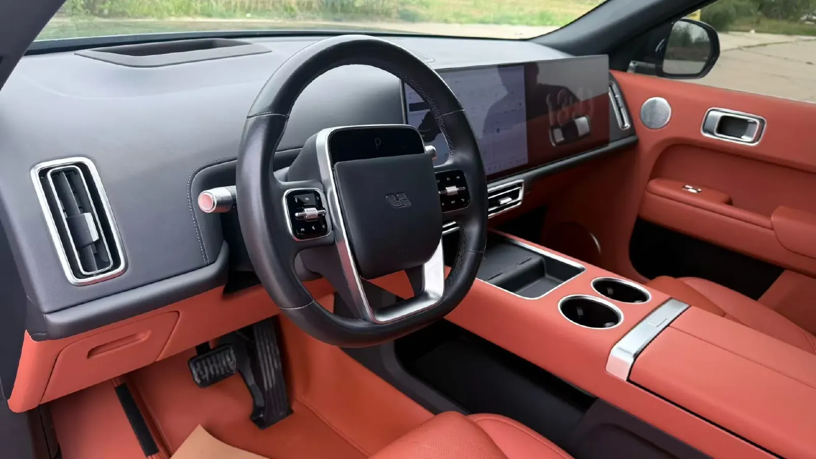 2022 Li L9 Range Extended 154HP REEV 42.6KWH,autocango,china used car exporter,china ev exporter,chinese used car exporter,chinese used ev exporter