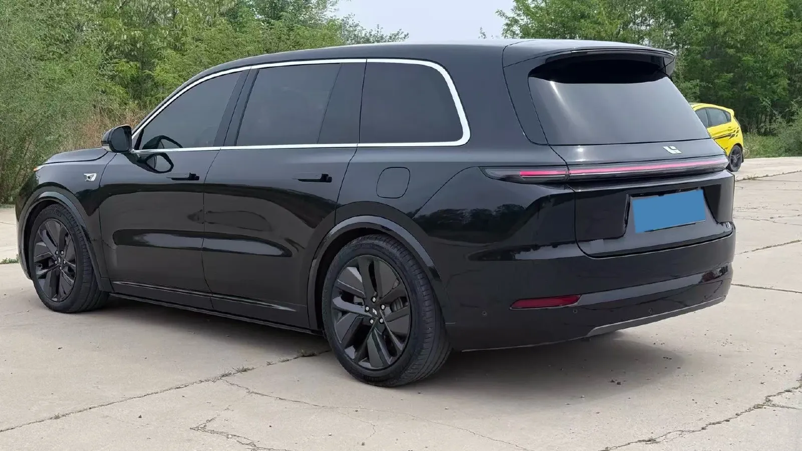 2022 Li L9 Range Extended 154HP REEV 42.6KWH,autocango,china used car exporter,china ev exporter,chinese used car exporter,chinese used ev exporter