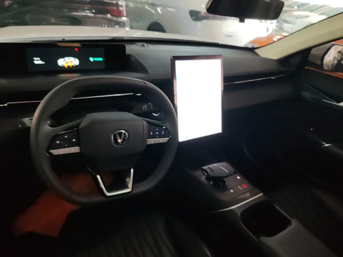 2024 ChangAn Eado 1.5T 170HP L4 7DCT,autocango,china used car exporter,china ev exporter,chinese used car exporter,chinese used ev exporter