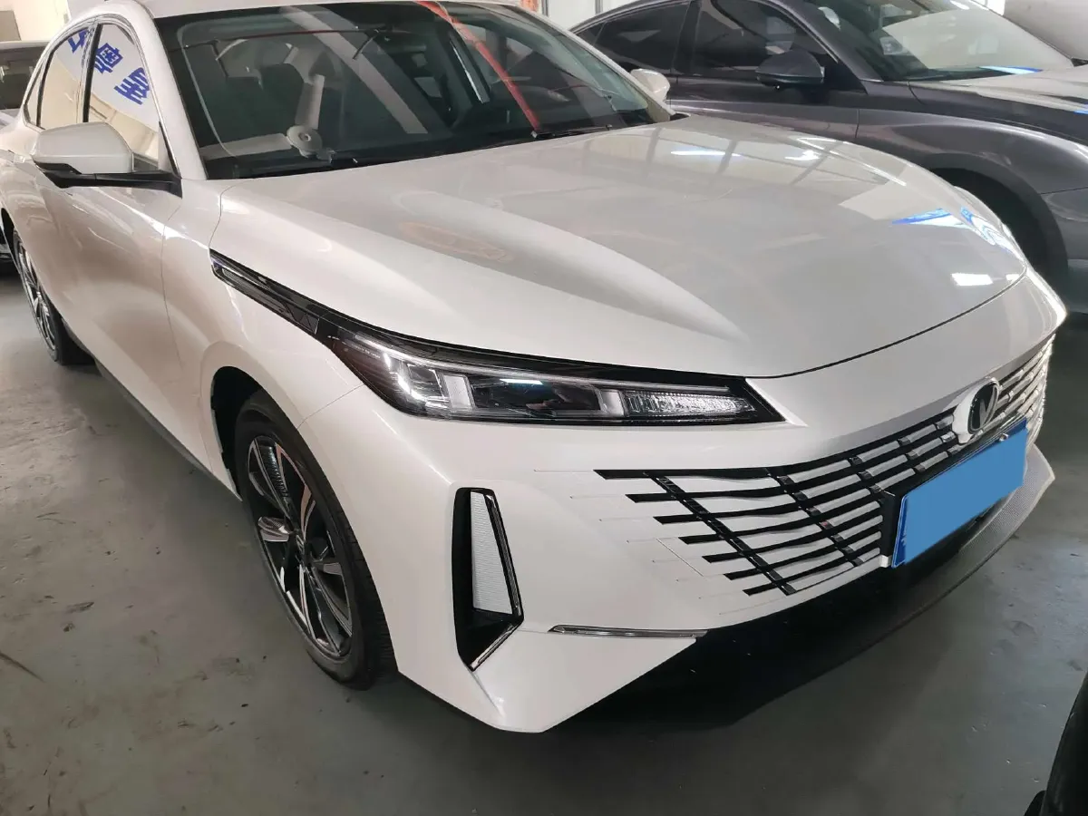 2024 ChangAn Eado 1.5T 170HP L4 7DCT,autocango,china used car exporter,china ev exporter,chinese used car exporter,chinese used ev exporter