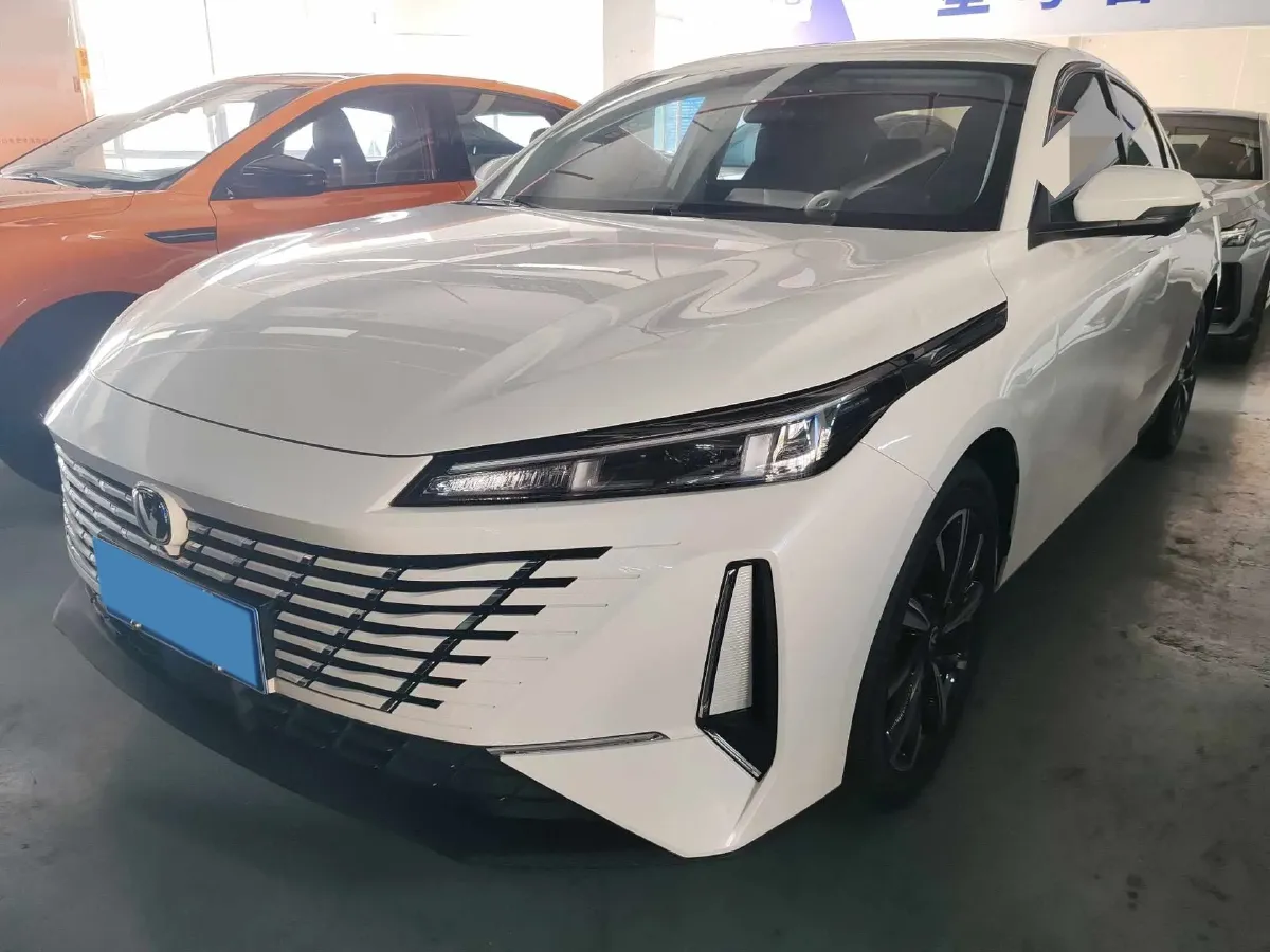 2024 ChangAn Eado 1.5T 170HP L4 7DCT,autocango,china used car exporter,china ev exporter,chinese used car exporter,chinese used ev exporter