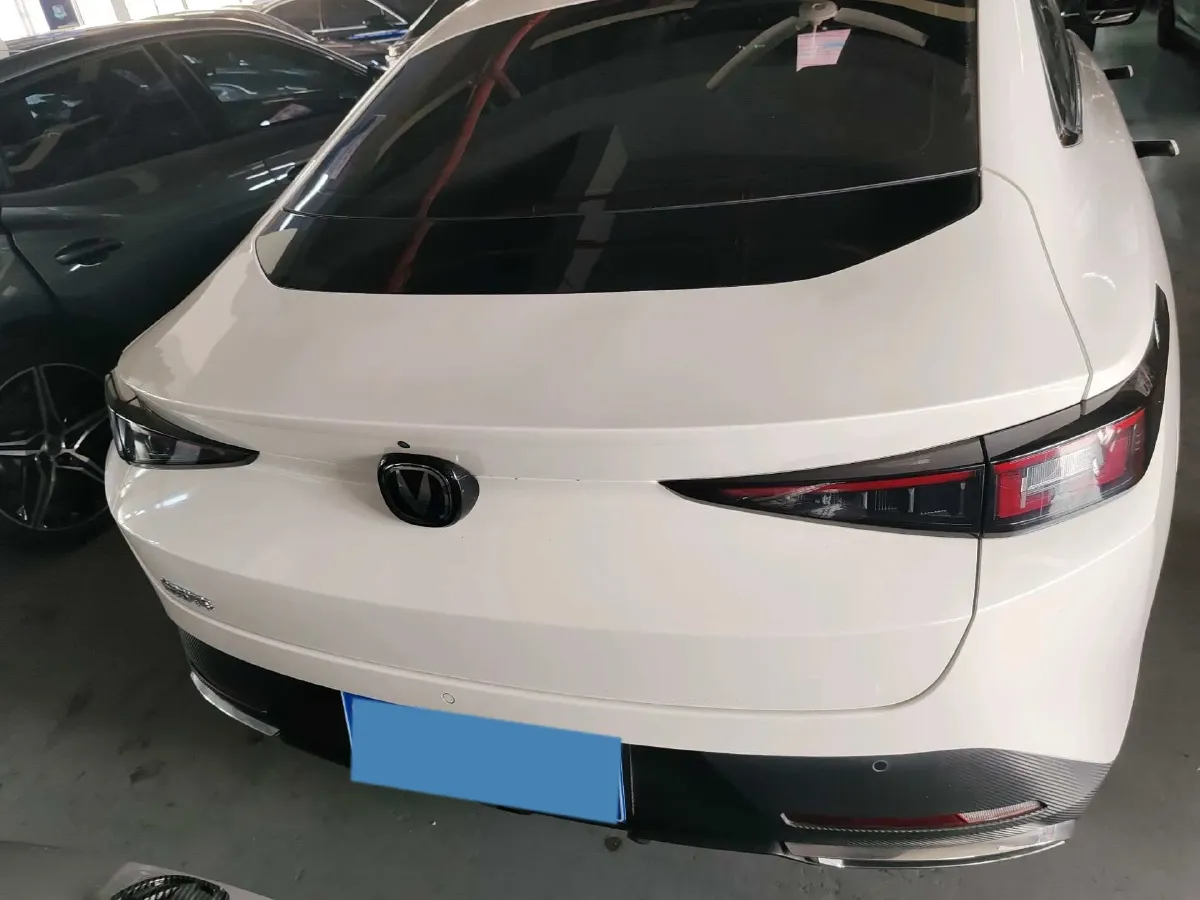 2024 ChangAn Eado 1.5T 170HP L4 7DCT,autocango,china used car exporter,china ev exporter,chinese used car exporter,chinese used ev exporter