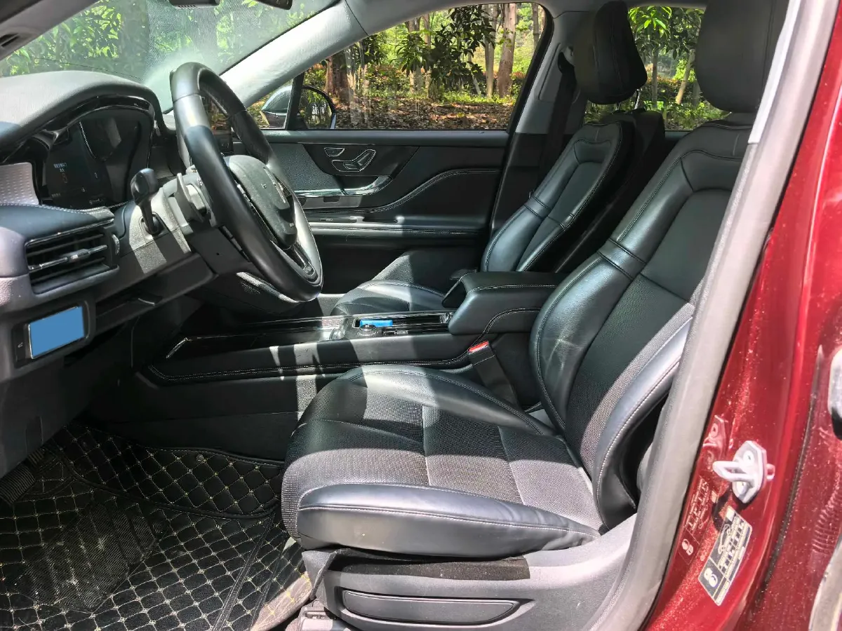 2021 Lincoln Corsair 2.0T 245HP L4 8AT,autocango,china used car exporter,china ev exporter,chinese used car exporter,chinese used ev exporter