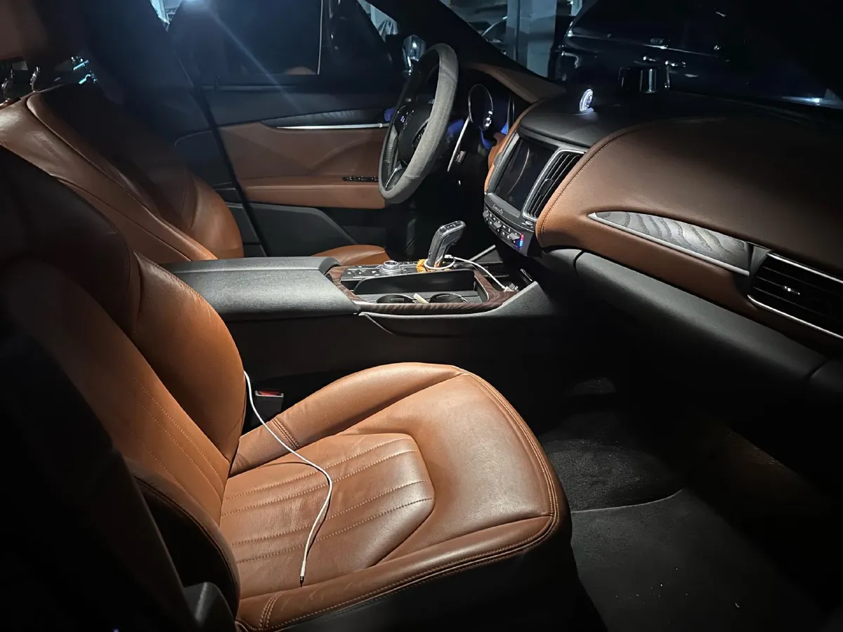 2019 Maserati Levante 3.0T 350HP V6 8AT,autocango,china used car exporter,china ev exporter,chinese used car exporter,chinese used ev exporter