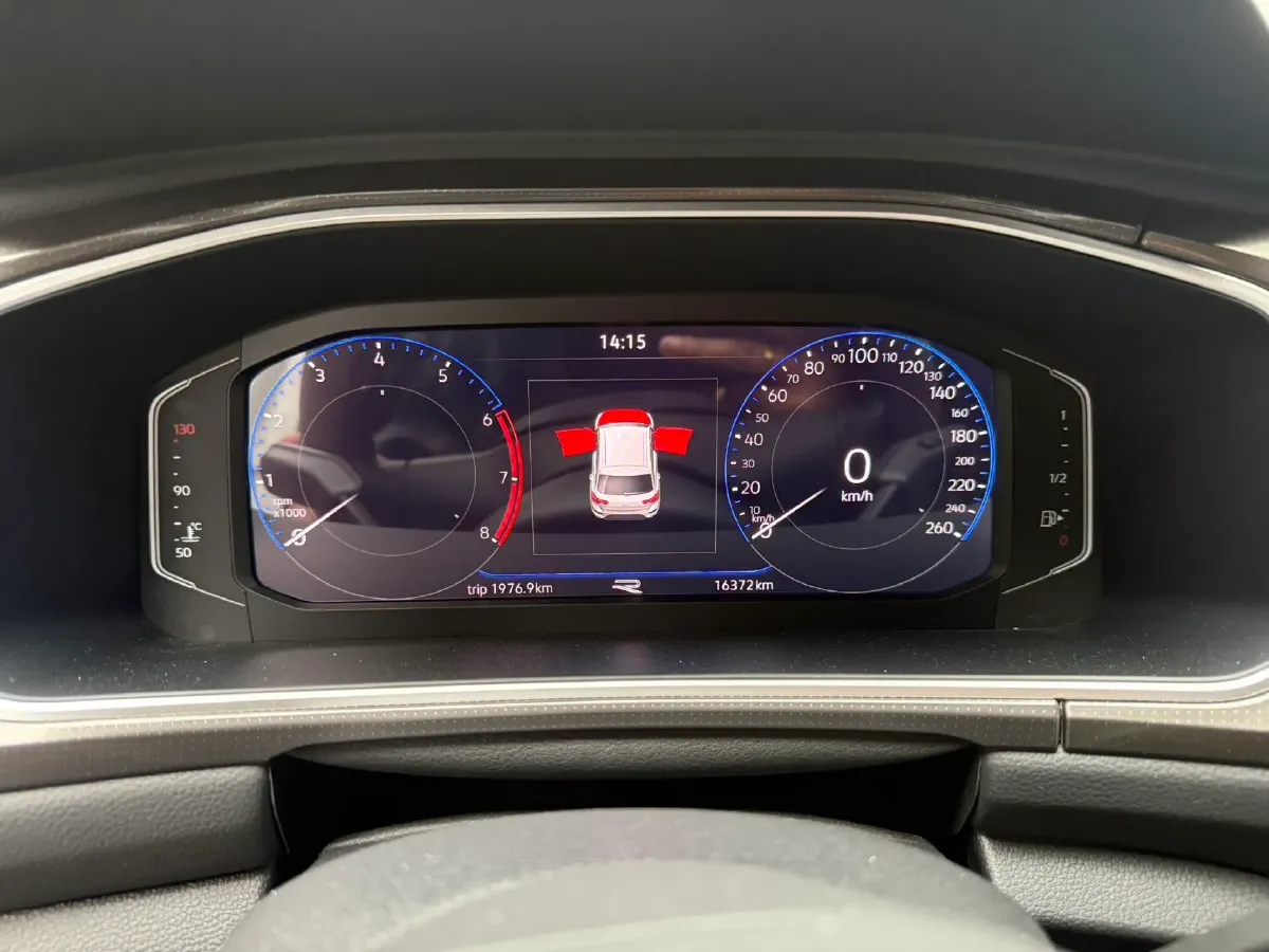 2024 Volkswagen T-Roc 1.5T 160HP L4 7DCT,autocango,china used car exporter,china ev exporter,chinese used car exporter,chinese used ev exporter