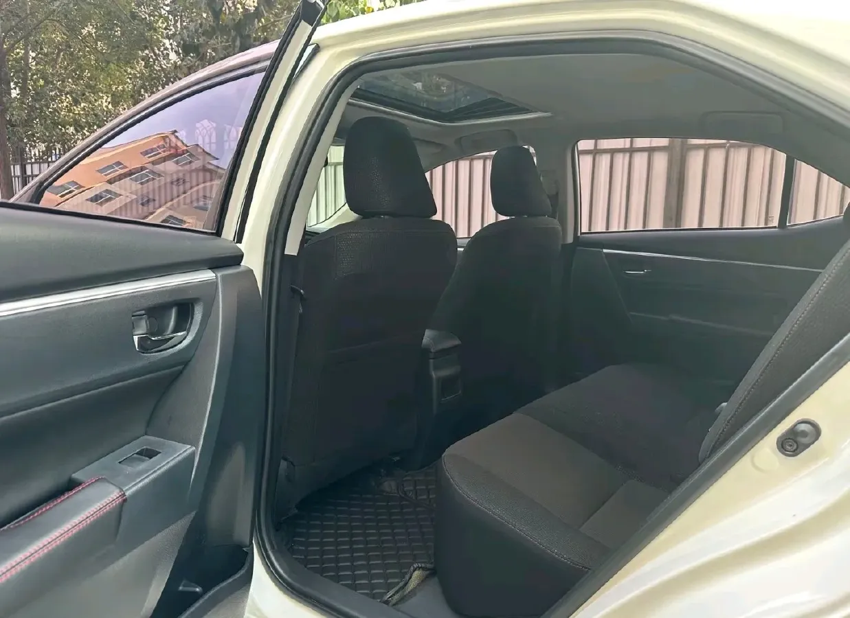 2017 Toyota Corolla 1.2T 116HP L4 CVT,autocango,china used car exporter,china ev exporter,chinese used car exporter,chinese used ev exporter