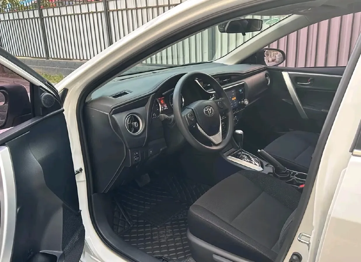 2017 Toyota Corolla 1.2T 116HP L4 CVT,autocango,china used car exporter,china ev exporter,chinese used car exporter,chinese used ev exporter