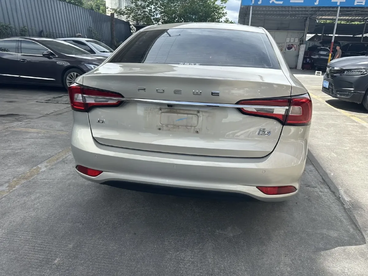 2019 Roewe i5 1.5L 120HP L4 CVT,autocango,china used car exporter,china ev exporter,chinese used car exporter,chinese used ev exporter