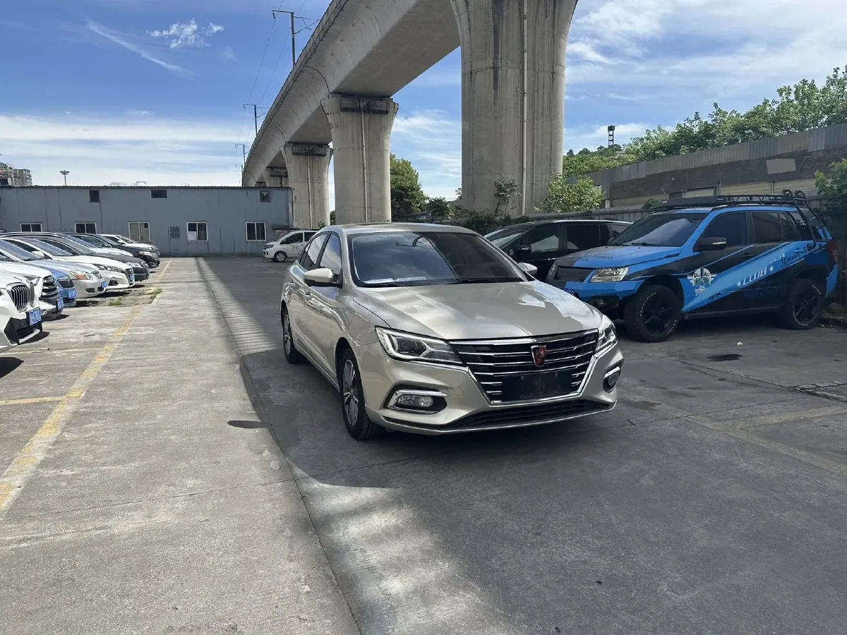 2019 Roewe i5 1.5L 120HP L4 CVT,autocango,china used car exporter,china ev exporter,chinese used car exporter,chinese used ev exporter
