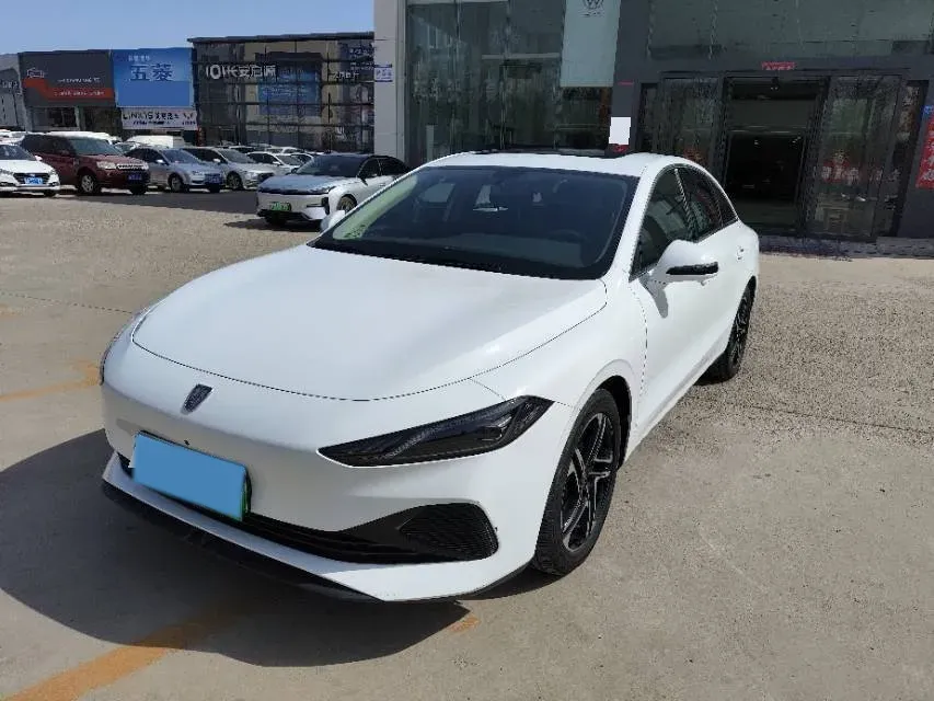 2023 Roewe D7 1.5L 112HP L4 1DHT PHEV 21.4KWH,autocango,china used car exporter,china ev exporter,chinese used car exporter,chinese used ev exporter
