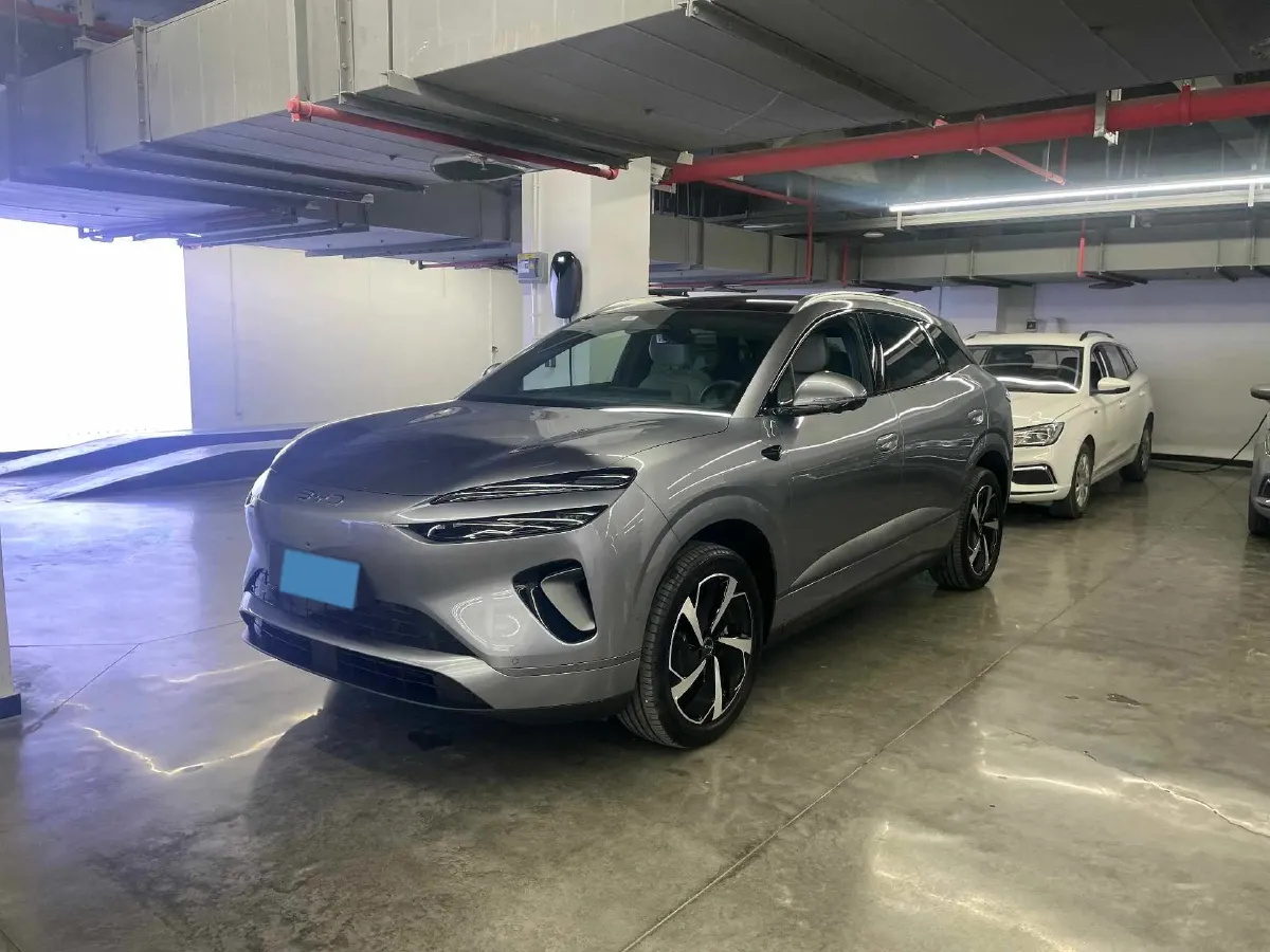 2025 LanDian E5 PLUS 1.5L 95HP L4 E-CVT PHEV,autocango,china used car exporter,china ev exporter,chinese used car exporter,chinese used ev exporter