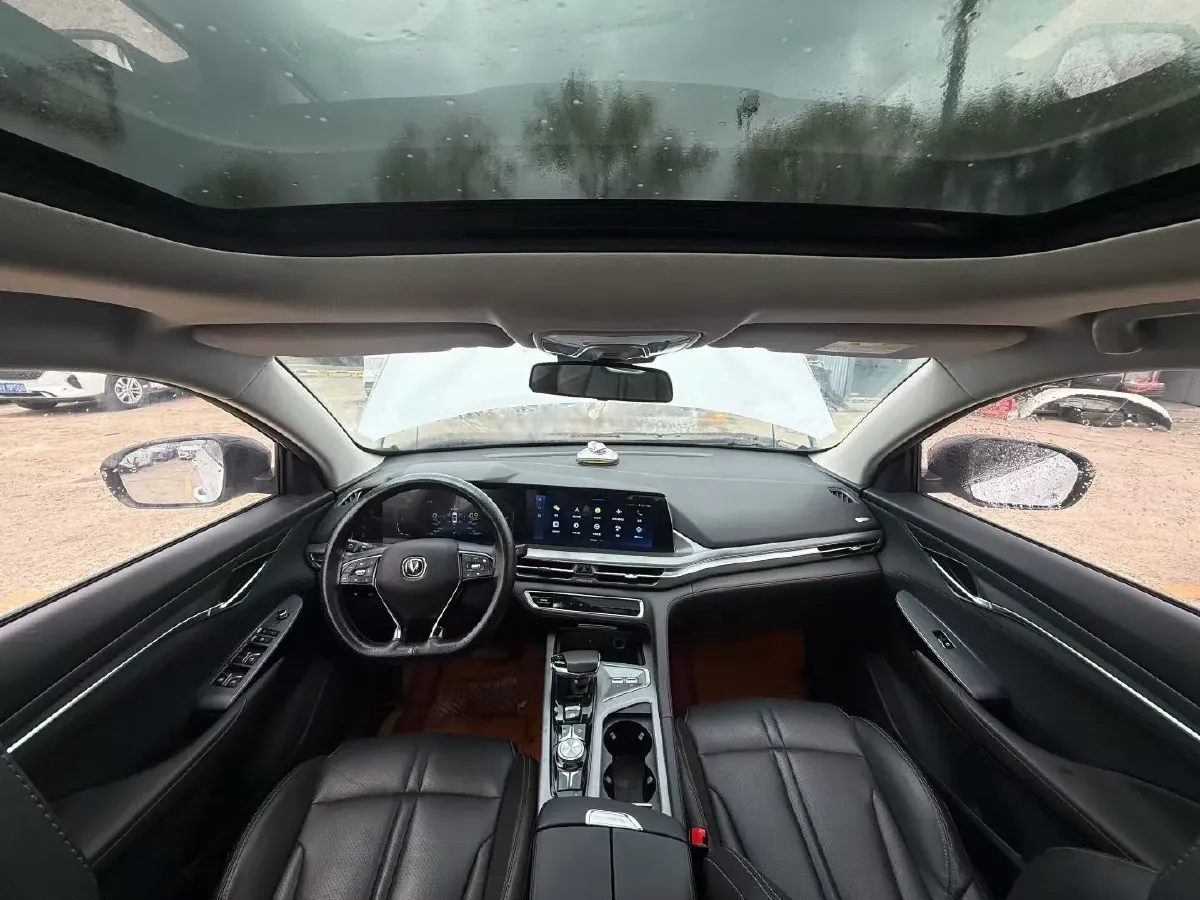 2022 ChangAn CS75 Plus 1.5T 178HP L4 6AT,autocango,china used car exporter,china ev exporter,chinese used car exporter,chinese used ev exporter