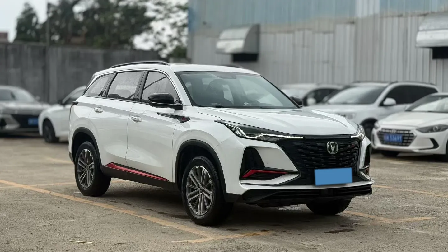 2022 ChangAn CS75 Plus 1.5T 178HP L4 6AT,autocango,china used car exporter,china ev exporter,chinese used car exporter,chinese used ev exporter