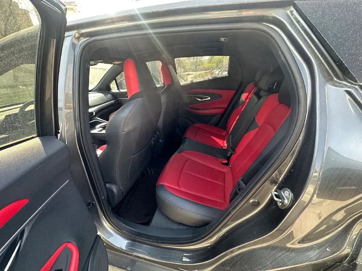 2020 ChangAn UNI-T 1.5T 180HP L4 7DCT,autocango,china used car exporter,china ev exporter,chinese used car exporter,chinese used ev exporter