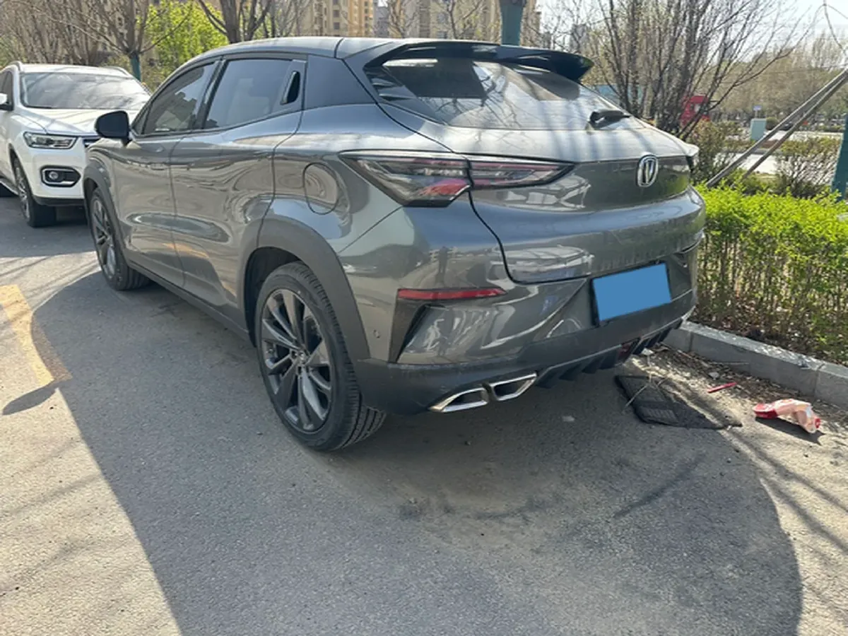 2020 ChangAn UNI-T 1.5T 180HP L4 7DCT,autocango,china used car exporter,china ev exporter,chinese used car exporter,chinese used ev exporter