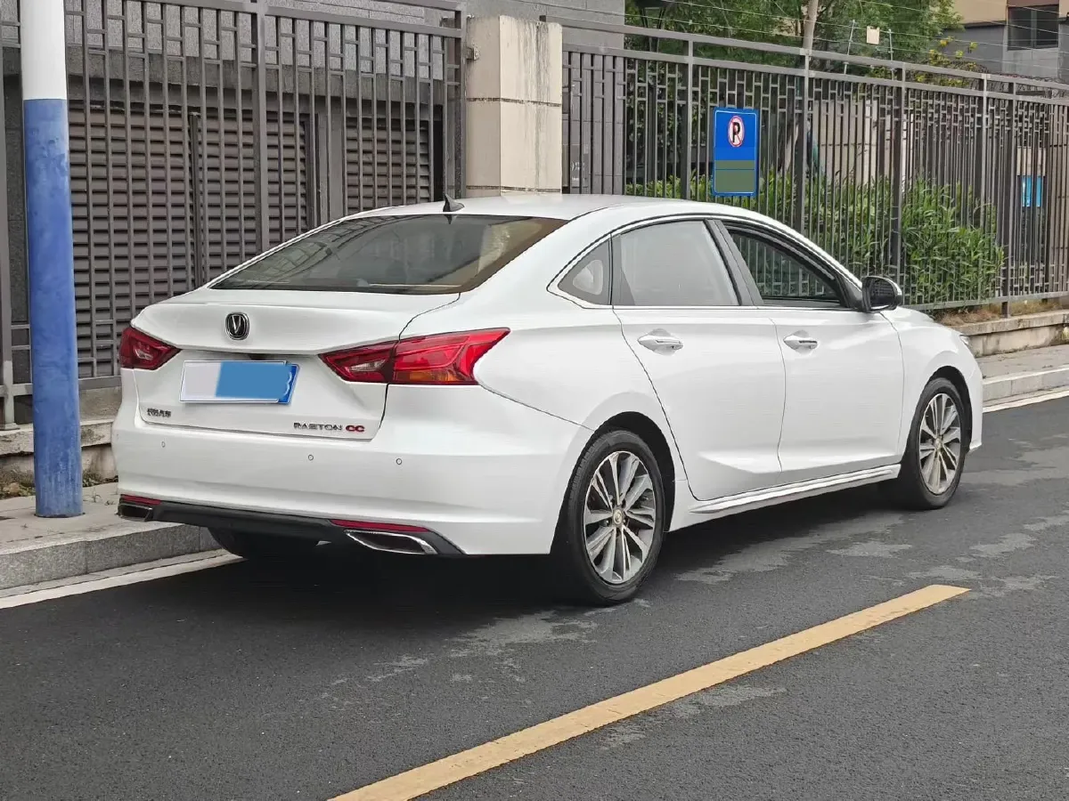 2020 ChangAn Raeton CC 1.5T 156HP L4 6AT,autocango,china used car exporter,china ev exporter,chinese used car exporter,chinese used ev exporter