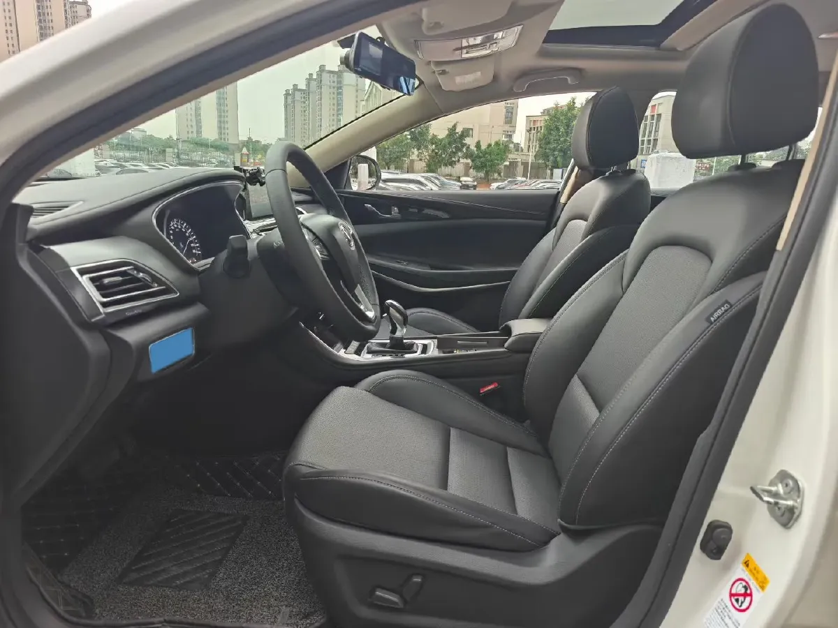 2020 ChangAn Raeton CC 1.5T 156HP L4 6AT,autocango,china used car exporter,china ev exporter,chinese used car exporter,chinese used ev exporter