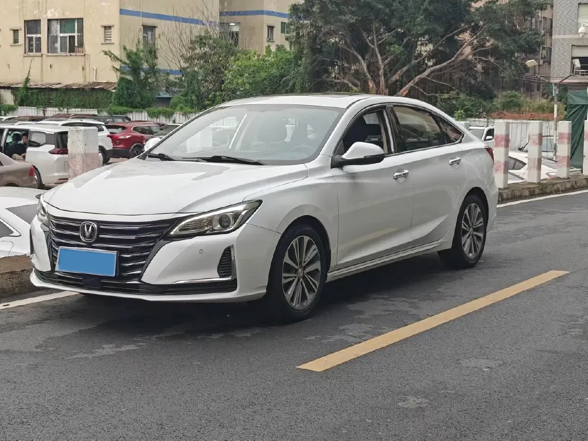2020 ChangAn Raeton CC 1.5T 156HP L4 6AT,autocango,china used car exporter,china ev exporter,chinese used car exporter,chinese used ev exporter