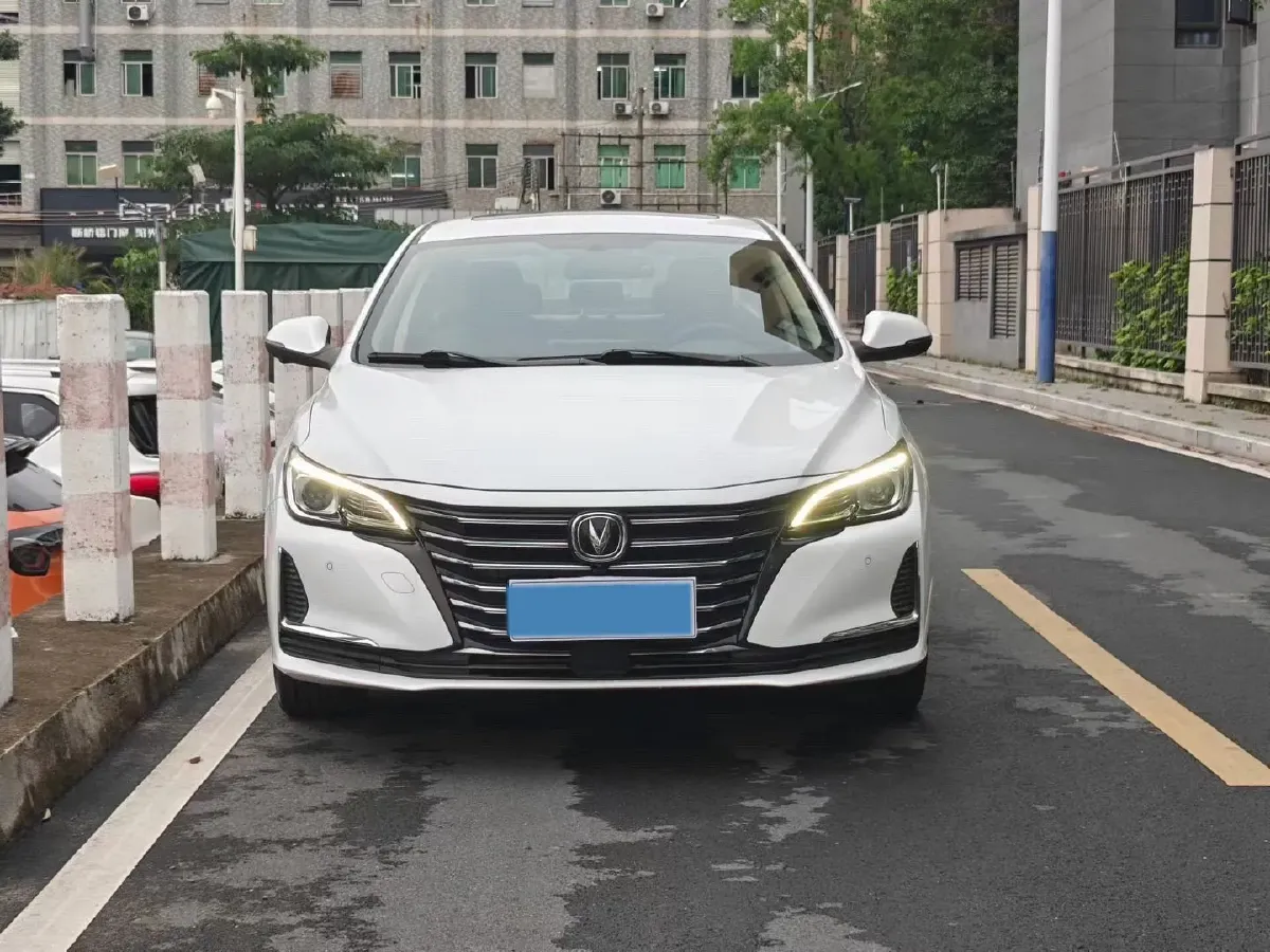 2020 ChangAn Raeton CC 1.5T 156HP L4 6AT,autocango,china used car exporter,china ev exporter,chinese used car exporter,chinese used ev exporter