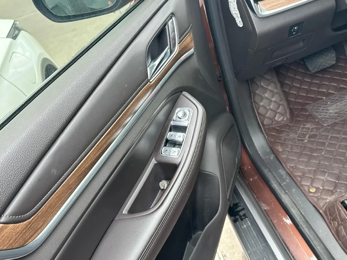 2018 Dongfeng JunFeng E17 BEV 49.93KWH,autocango,china used car exporter,china ev exporter,chinese used car exporter,chinese used ev exporter