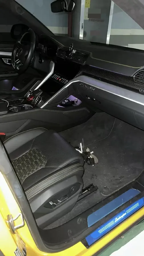 2021 Lamborghini Urus 4.0T 641HP V8 8AT,autocango,china used car exporter,china ev exporter,chinese used car exporter,chinese used ev exporter