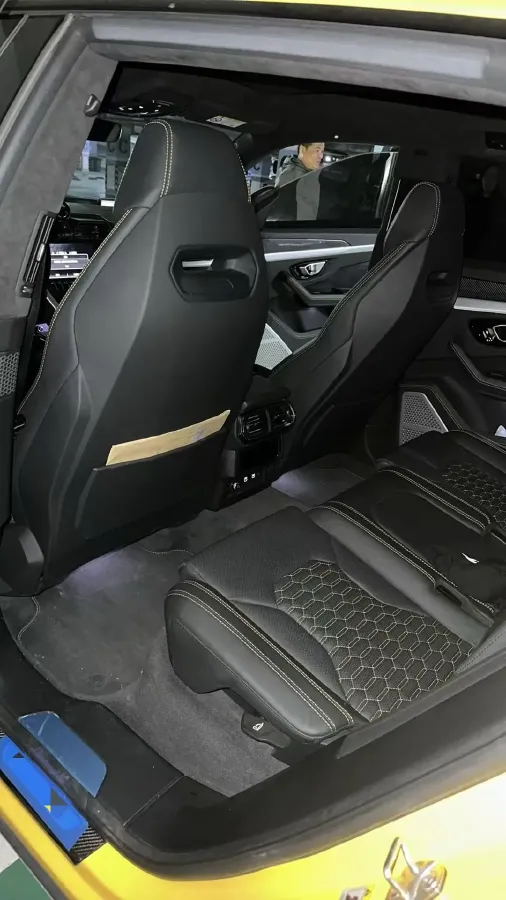 2021 Lamborghini Urus 4.0T 641HP V8 8AT,autocango,china used car exporter,china ev exporter,chinese used car exporter,chinese used ev exporter