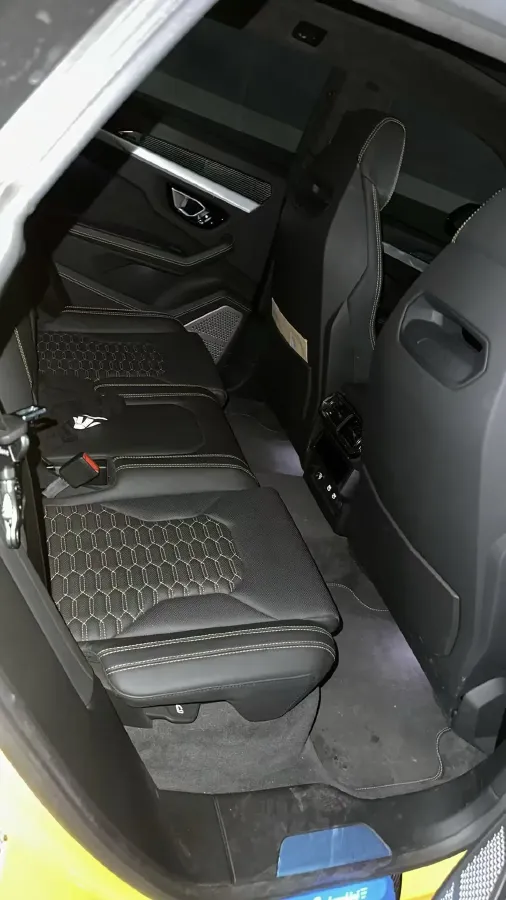 2021 Lamborghini Urus 4.0T 641HP V8 8AT,autocango,china used car exporter,china ev exporter,chinese used car exporter,chinese used ev exporter