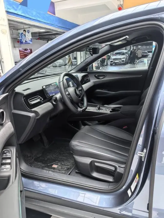 2025 BYD Seal06 1.5L 101HP L4 E-CVT PHEV 10.08KWH,autocango,china used car exporter,china ev exporter,chinese used car exporter,chinese used ev exporter