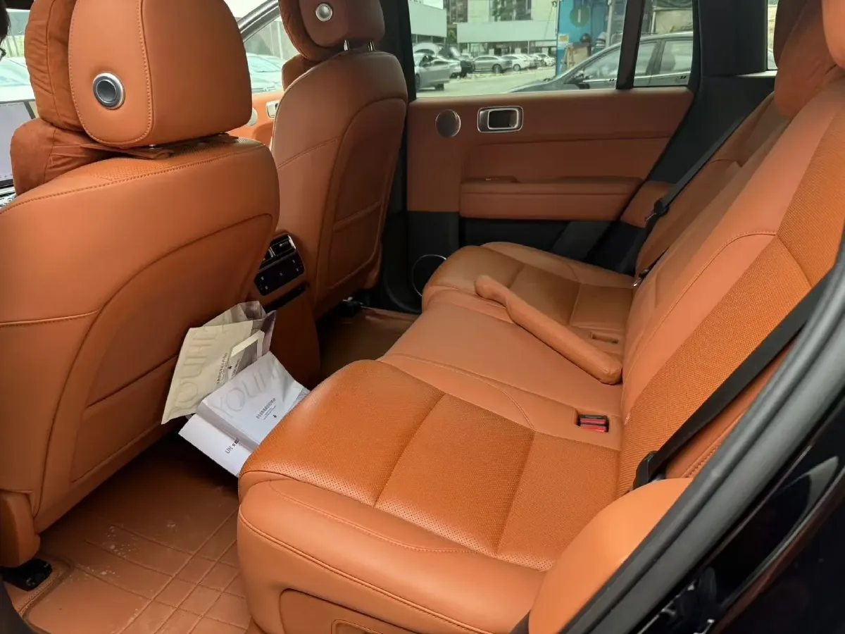 2024 Li L6 Range Extended 154HP L4 REEV 36.8KWH,autocango,china used car exporter,china ev exporter,chinese used car exporter,chinese used ev exporter