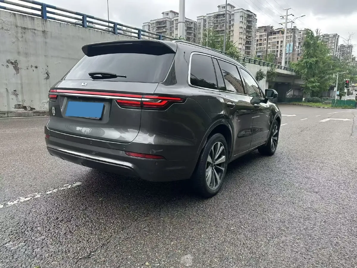 2021 Li ONE Range Extended 131HP REEV 40.5KWH,autocango,china used car exporter,china ev exporter,chinese used car exporter,chinese used ev exporter
