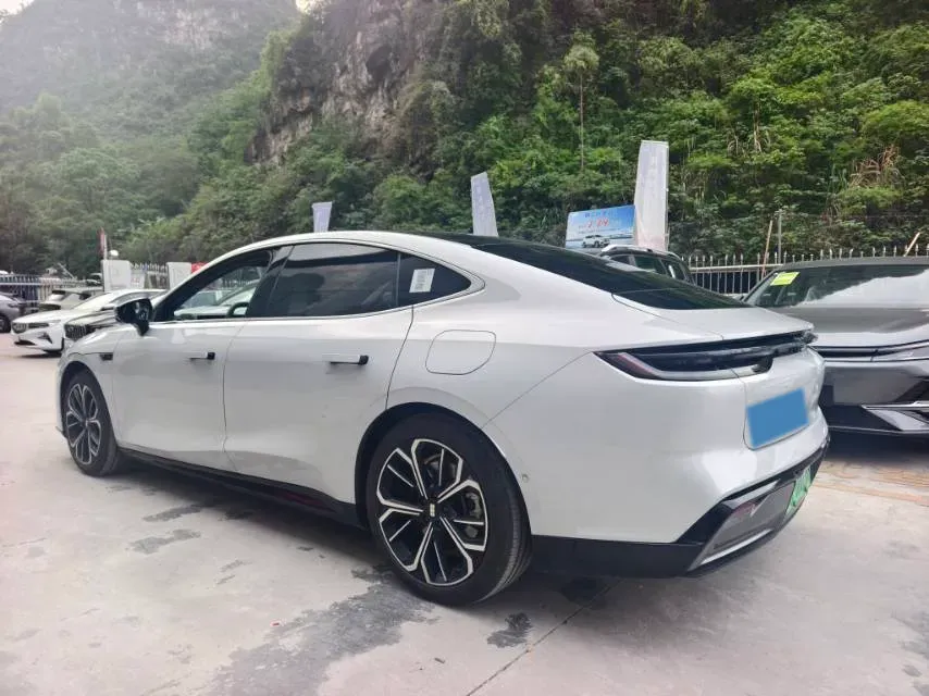 2025 Geely Galaxy E8 BEV 76KWH,autocango,china used car exporter,china ev exporter,chinese used car exporter,chinese used ev exporter