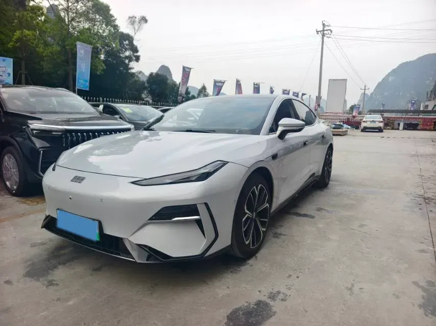 2025 Geely Galaxy E8 BEV 76KWH,autocango,china used car exporter,china ev exporter,chinese used car exporter,chinese used ev exporter