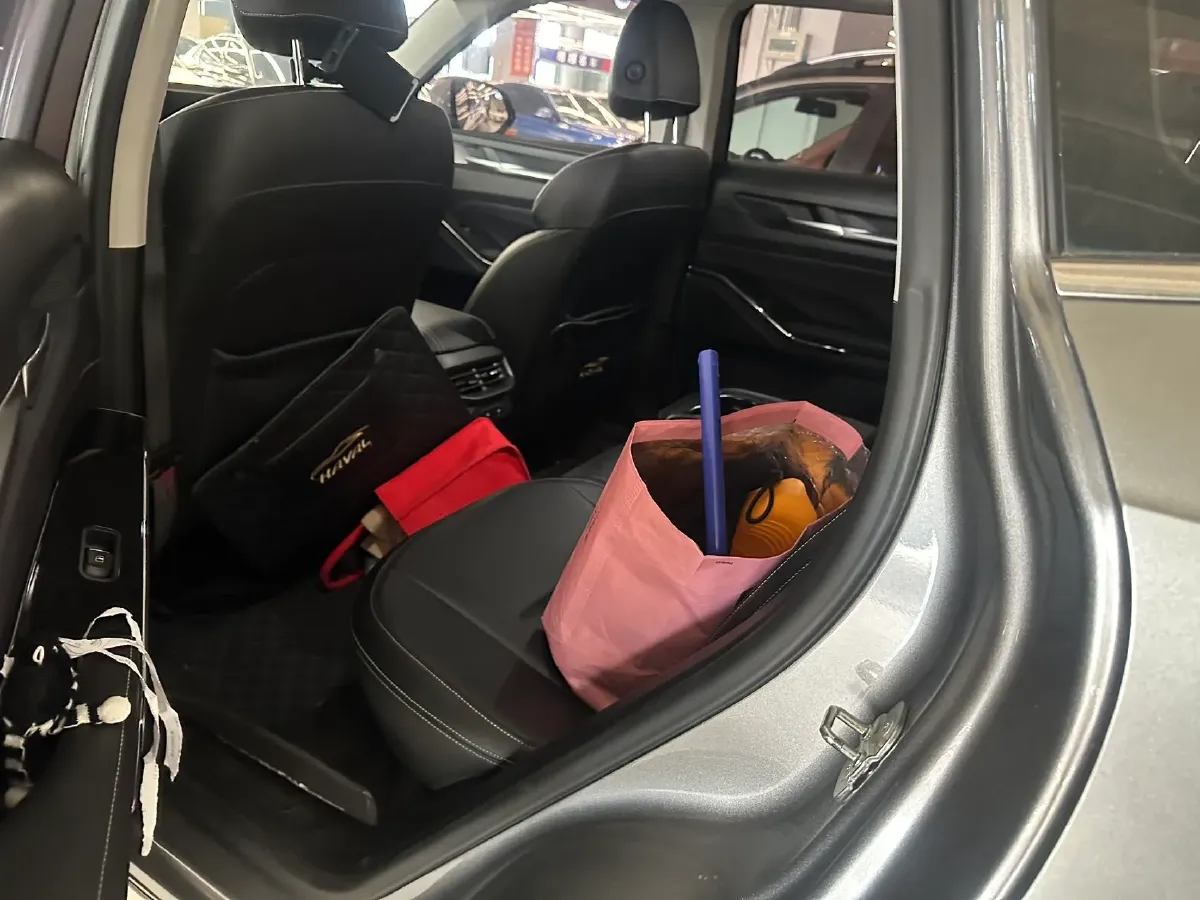 2021 Haval H6 1.5T 169HP L4 7DCT,autocango,china used car exporter,china ev exporter,chinese used car exporter,chinese used ev exporter