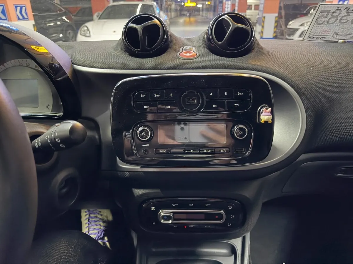 2017 Smart smart fortwo 1.0L 71HP L3 6DCT,autocango,china used car exporter,china ev exporter,chinese used car exporter,chinese used ev exporter