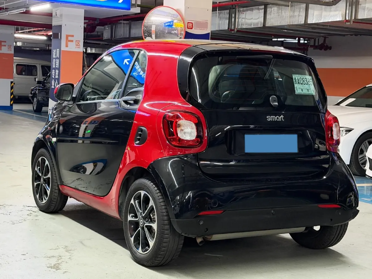 2017 Smart smart fortwo 1.0L 71HP L3 6DCT,autocango,china used car exporter,china ev exporter,chinese used car exporter,chinese used ev exporter