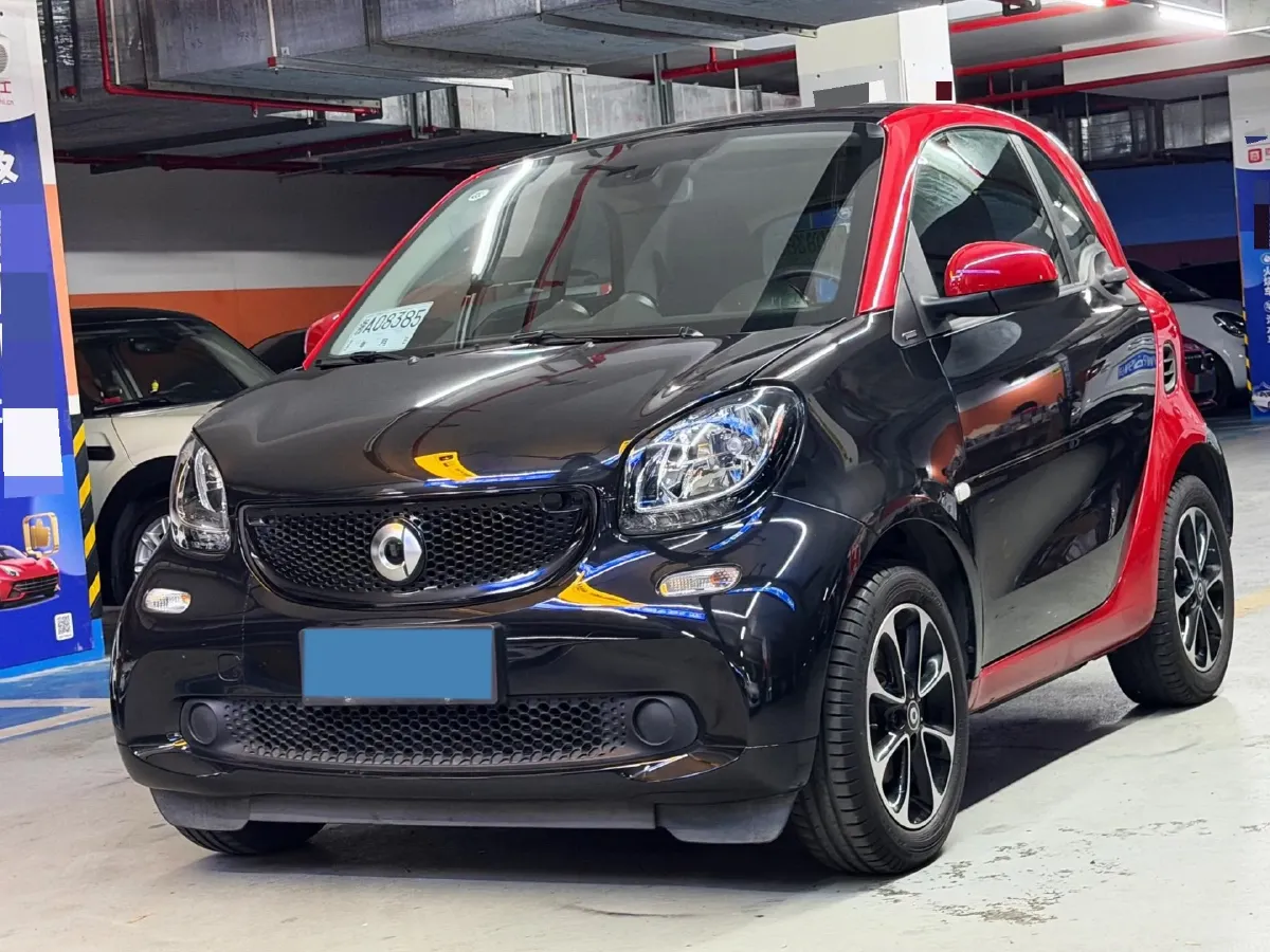2017 Smart smart fortwo 1.0L 71HP L3 6DCT,autocango,china used car exporter,china ev exporter,chinese used car exporter,chinese used ev exporter